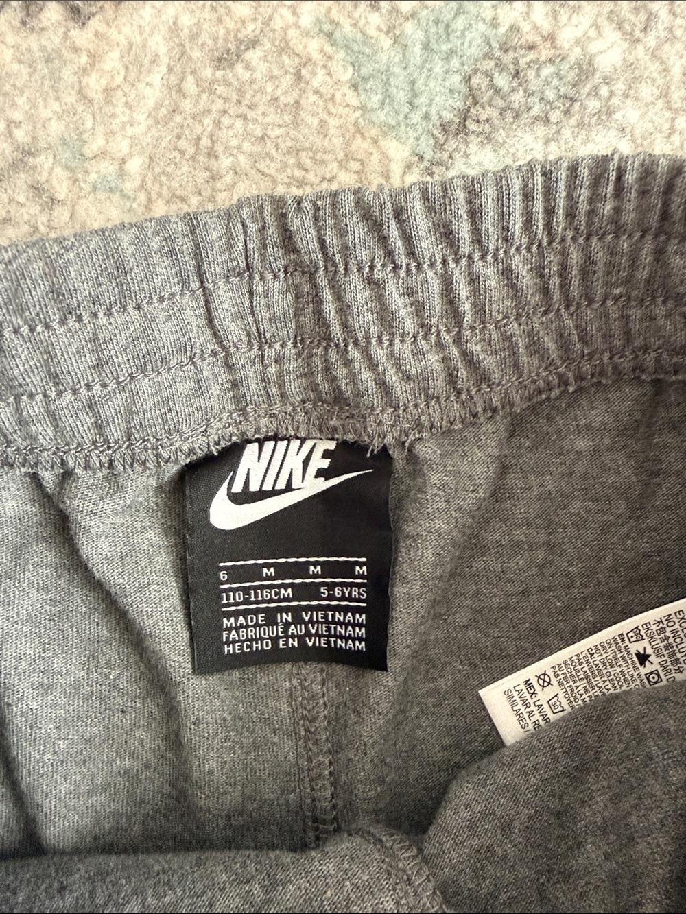 Bundle of Boys Nike Shorts - Picture 3 of 7